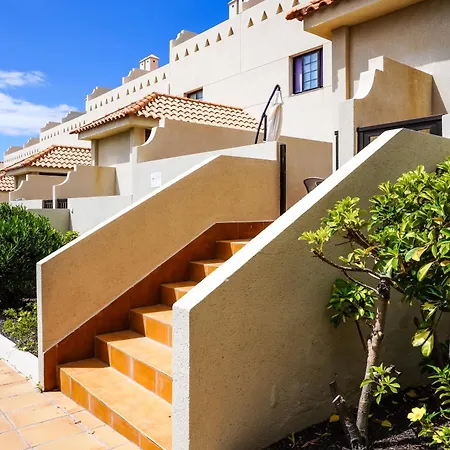 Bright House With Working Space * El Médano