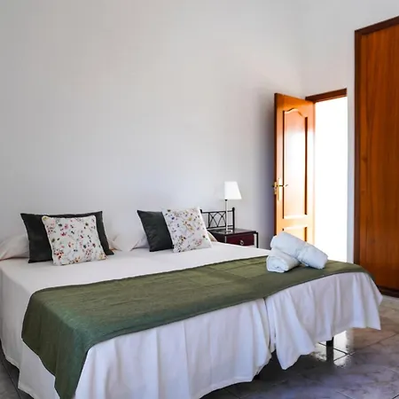 아파트 Bright House With Working Space *