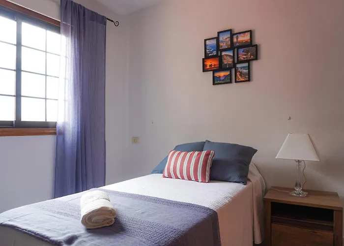 Bright House With Working Space * El Médano