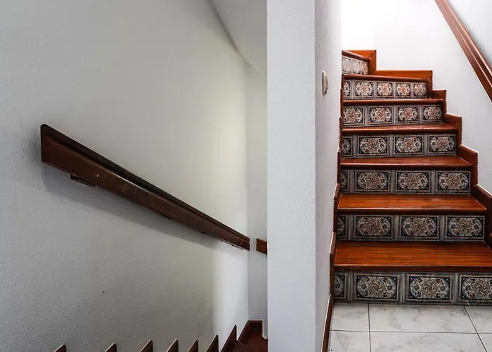 Bright House With Working Space Апартаменты