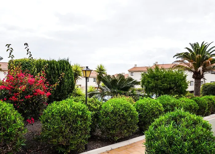 Апартаменты Bright House With Working Space *