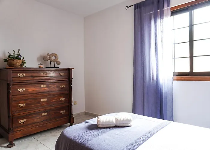 Bright House With Working Space Апартаменты