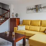 Apartamento Bright House With Working Space *