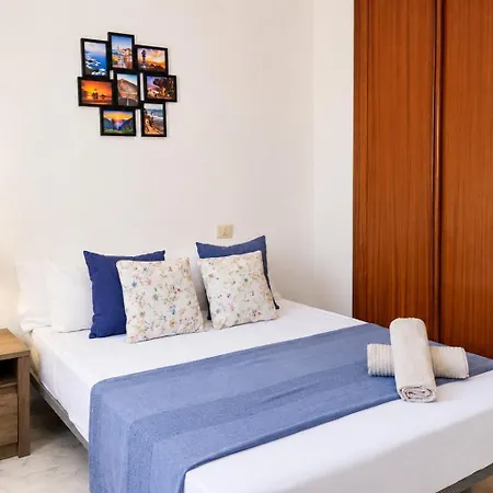 Bright House, Pool & Workspace Near Medano Appartement